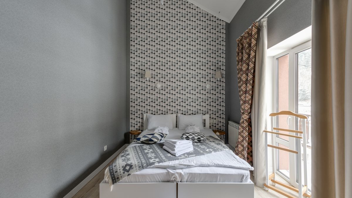 Grommet Curtains Pull Away from the Wall Under Their Own Weight