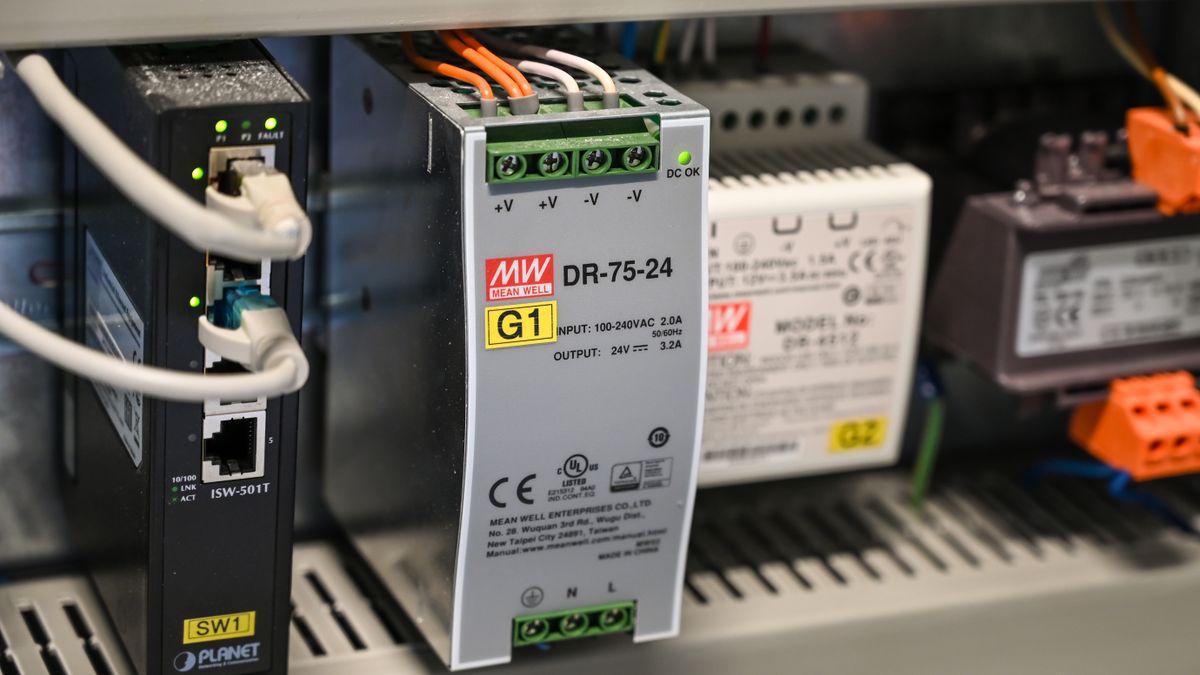 DC Motor Ceiling Fans Hum When the Controller Chops Voltage