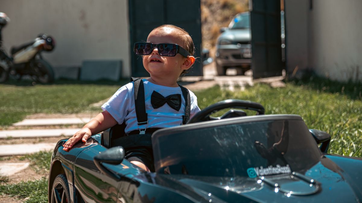 Ride-On Toy Speed Claims Assume a Flat Driveway and a Light Child